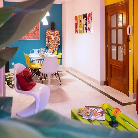 Pop-art, Junto A La Plaza Mayor, By My In Apartament Salamanka