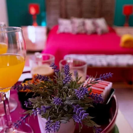 Pop-art, Junto A La Plaza Mayor, By My In Apartament *