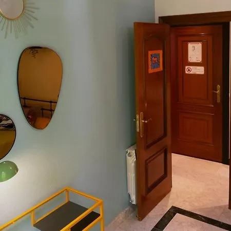 Pop-art, Junto A La Plaza Mayor, By My In Apartament *