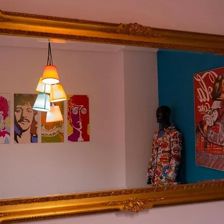 Pop-art, Junto A La Plaza Mayor, By My In Appartement Salamanque
