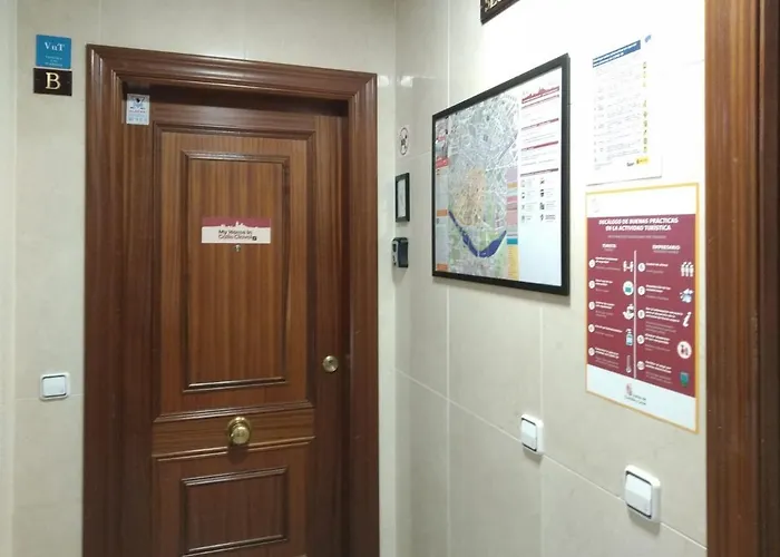 Pop-art, Junto A La Plaza Mayor, By My In アパート